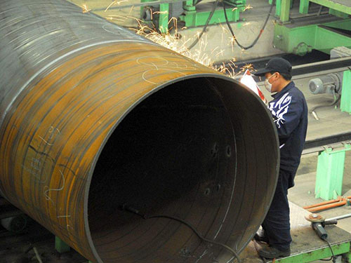 焊接卷管車間展示